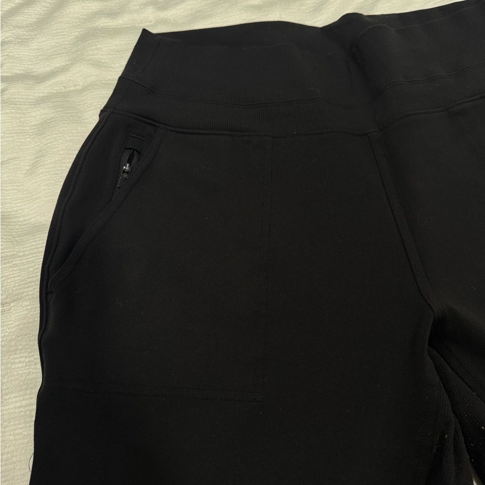 Athleta Black Activewear Pants - Picture 2 of 5